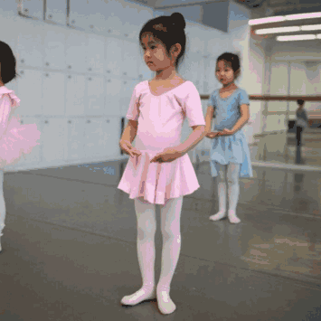 专辑芭蕾基础训练（钢琴伴奏）的封面