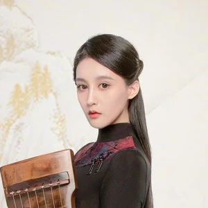 歌手郑楹煊的图片