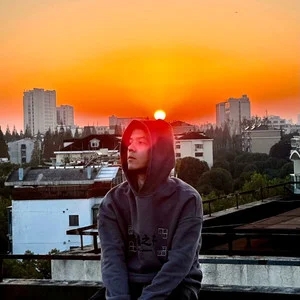 歌手梅克的图片