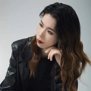 伴奏凄美地 (女声版)的封面
