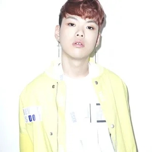 伴奏약한영웅(Weak Hero) – unofficialboyy(연시은‘s 테마 X 언오피셜보이) (Inst.)的封面