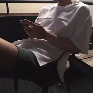 歌手万垒的图片
