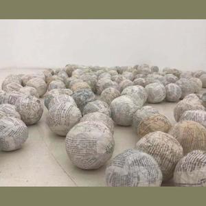 歌手UND的图片
