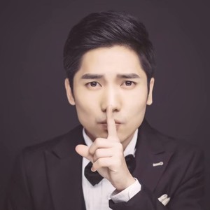 歌手李召洋的图片