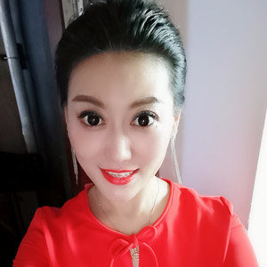 歌手祖文洁的图片