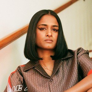 歌手Priya Ragu的图片