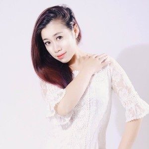 伴奏爱情断了线 (伴奏)(DJ伟伟版)的封面