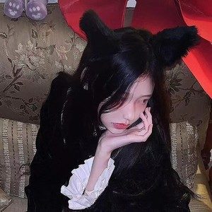 歌手赫希潼的图片