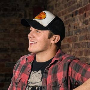 歌手Travis Denning的图片