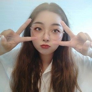 歌手付雪的图片