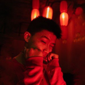 歌手yb的图片
