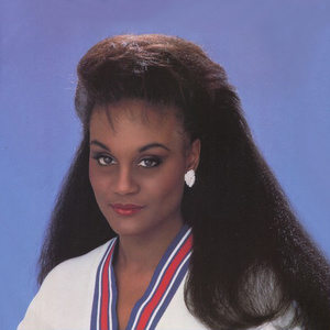 歌手Evelyn Thomas的图片