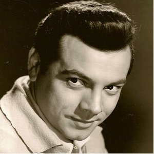 歌手Mario Lanza的图片