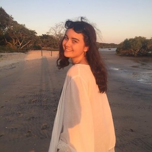 歌手Mikayla Sippel的图片