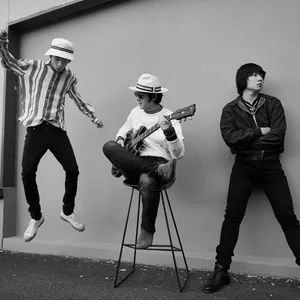 伴奏New Boy 吉他实录 高品质纯伴奏的封面