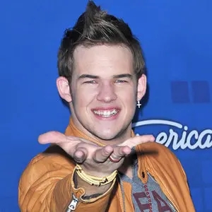 歌手James Durbin的图片
