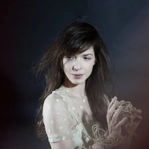 歌手Laura Jansen的图片