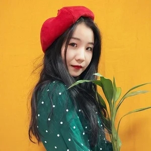 歌手高莹的图片