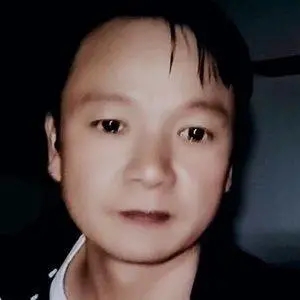 歌手彭十一的图片