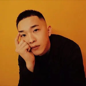歌手丁冠森的图片