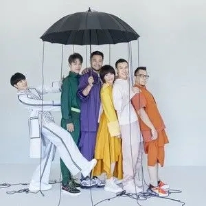 伴奏黑猫白猫 (鱼 in summer) (精消无和声纯伴奏)的封面