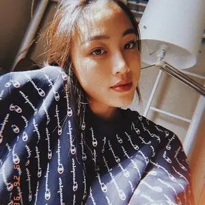 歌手游宇潼的图片