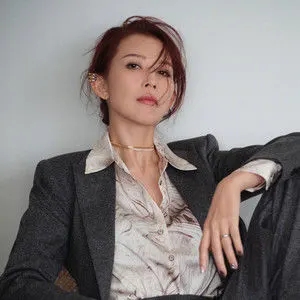 歌手蔡少芬的图片
