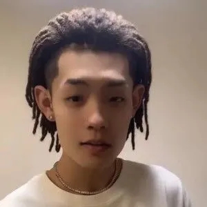 歌手FIVESTARBABY的图片