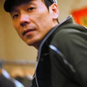 歌手应豪的图片