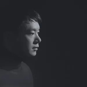 歌手茅小勇的图片