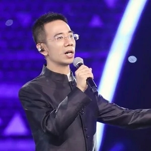 歌手仇海平的图片