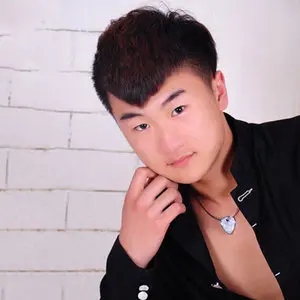 歌手李洋的图片