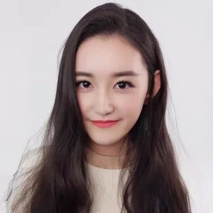 歌手蒋依依的图片