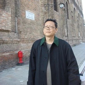 歌手张广天的图片