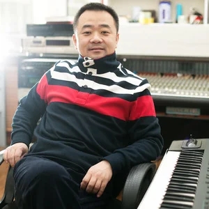 歌手崔仑的图片