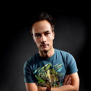 歌手Yves V的图片