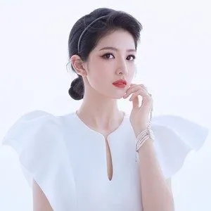 歌手陈依妙的图片