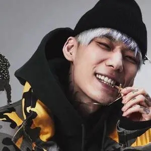 歌手张子豪ICEProud的图片