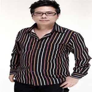 歌手陈前的图片
