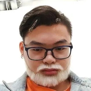 歌手喉结蜥蜴的图片