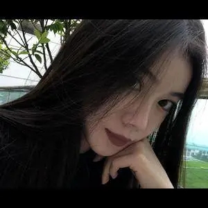 歌手Ecrolyn的图片