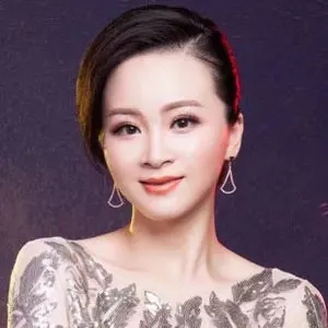 歌手蔡婧的图片
