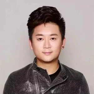 伴奏霞光正在稻田上 精消和声伴奏的封面