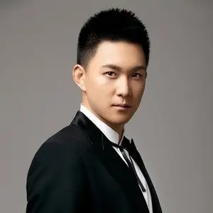 歌手郎奥博的图片