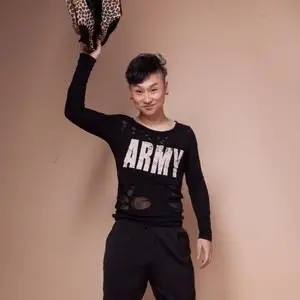 歌手李大为的图片