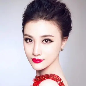 歌手耿婕妤的图片
