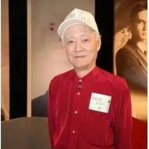 歌手梁天的图片