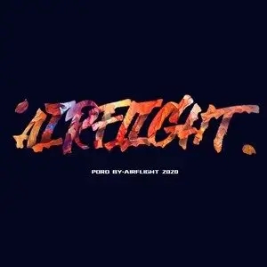 歌手AirFLighT低空飞行的图片
