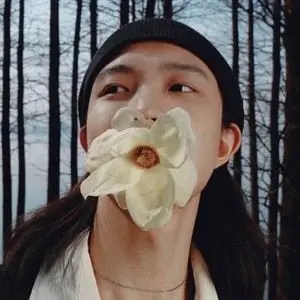 歌手潘俊舟的图片