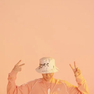 歌手SwagKelly的图片
